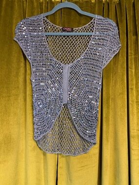 Vintage Y2K Xoxo crochet knit sequin mini cap sleeeve blouse with sequins.